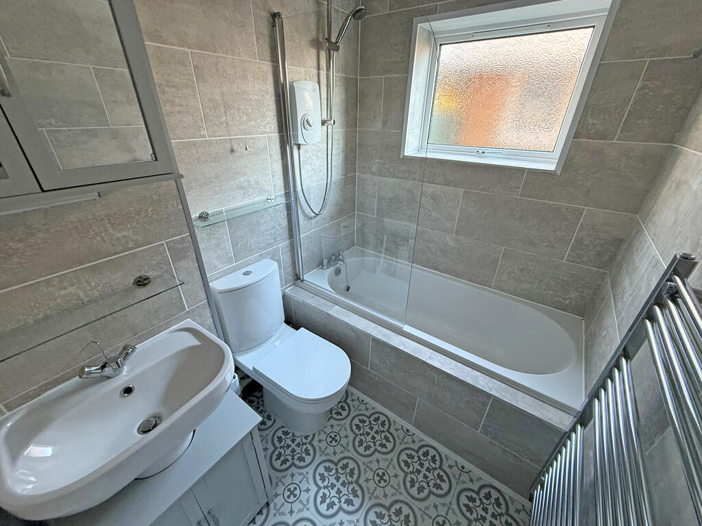 Old Salts Farm Road, Lancing