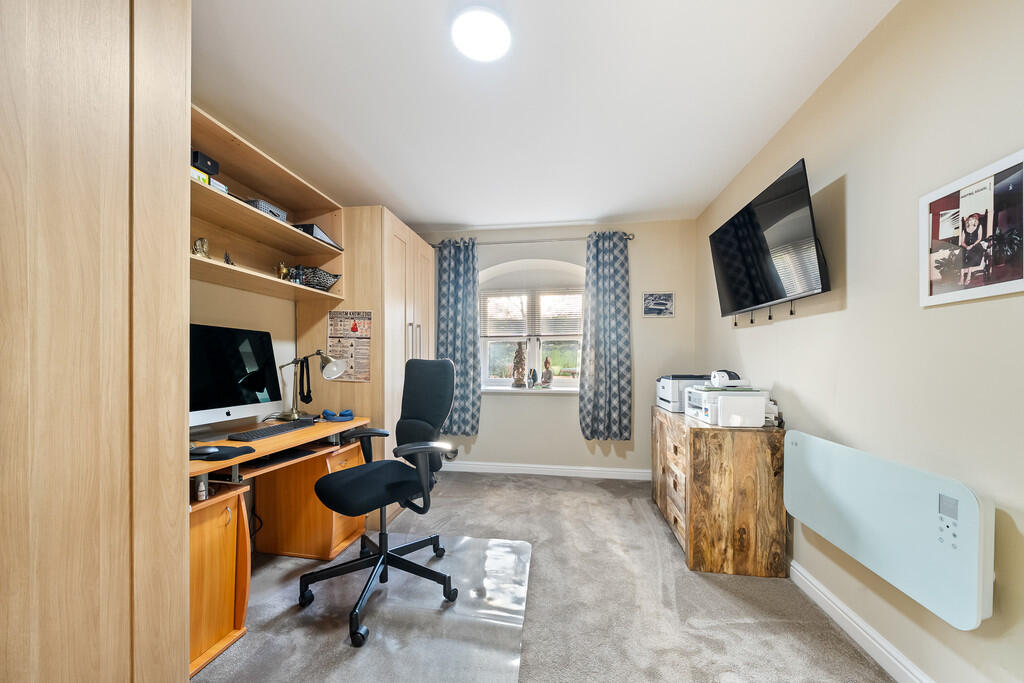 TWO BED APARTMENT...