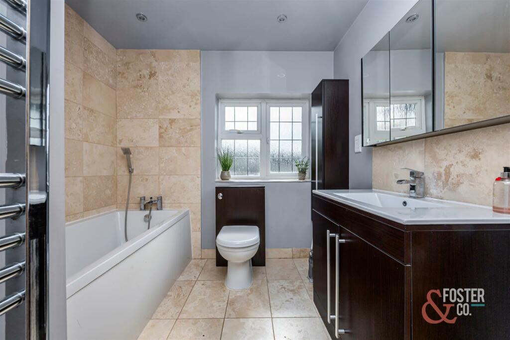 Woodland Drive 148-006.jpg