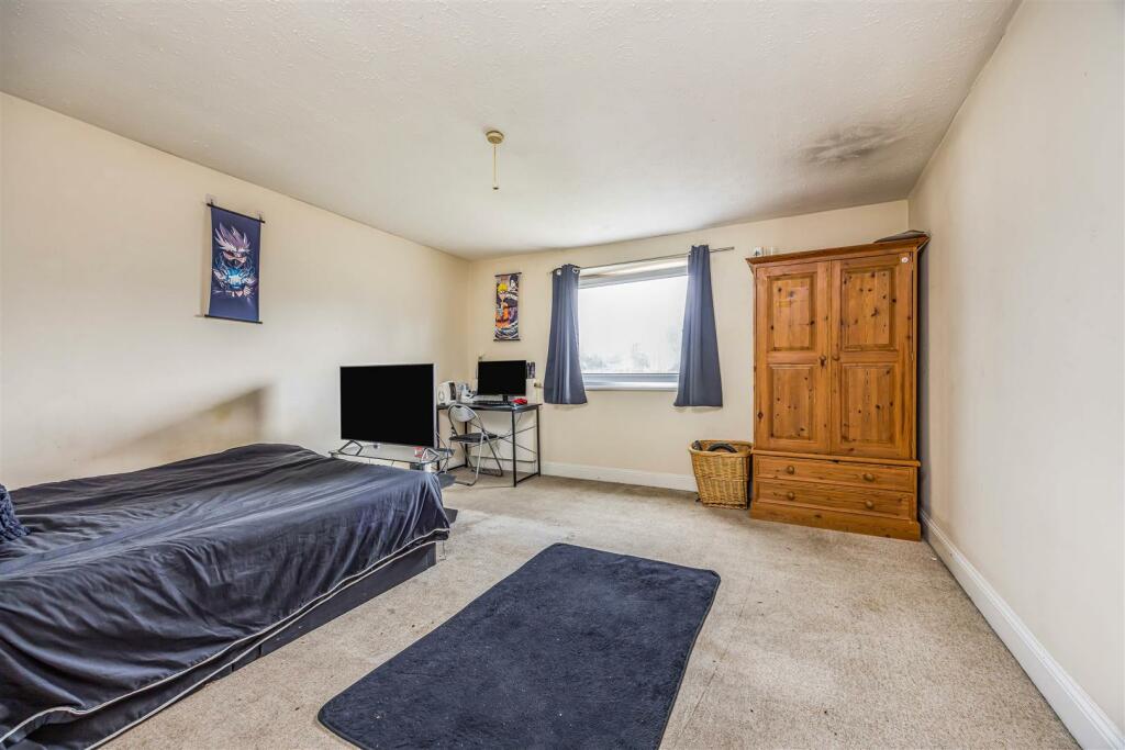 136 London Road, Widley-Small-PorticoMarketing-O'H