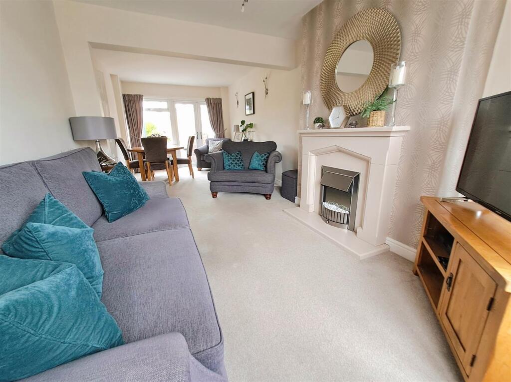 Through Lounge/Diner