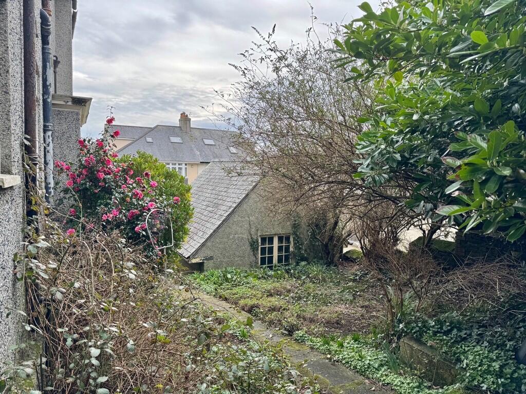 gardens to garage