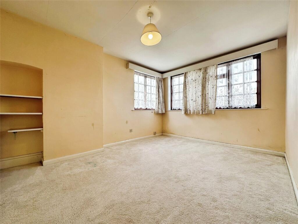 Dressing Room/Bed 7