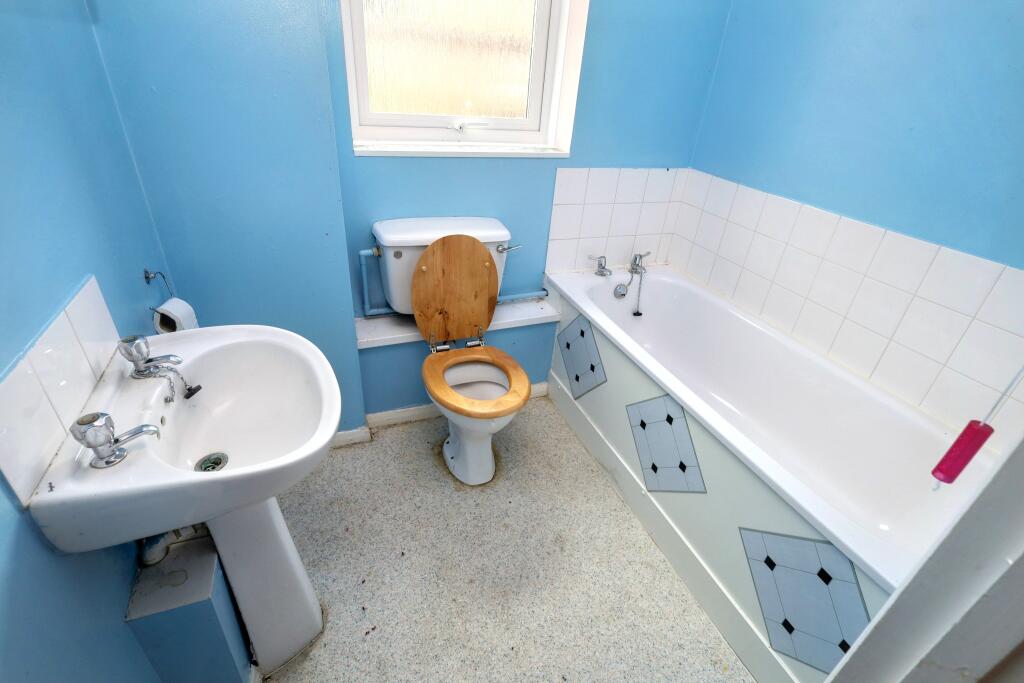 7 Reed Close, London Colney, Hertfordshire, AL2 1EZ