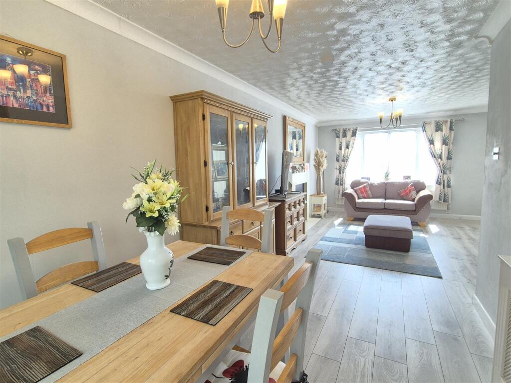 Lounge/Diner
