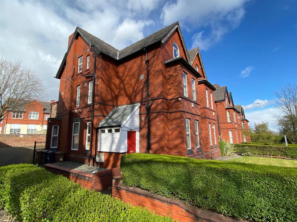 18 Eccles Old Rd.jpg