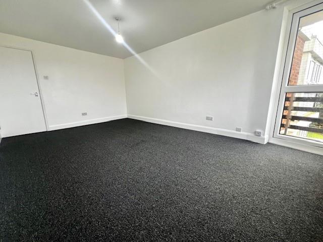 Lounge1.jpg