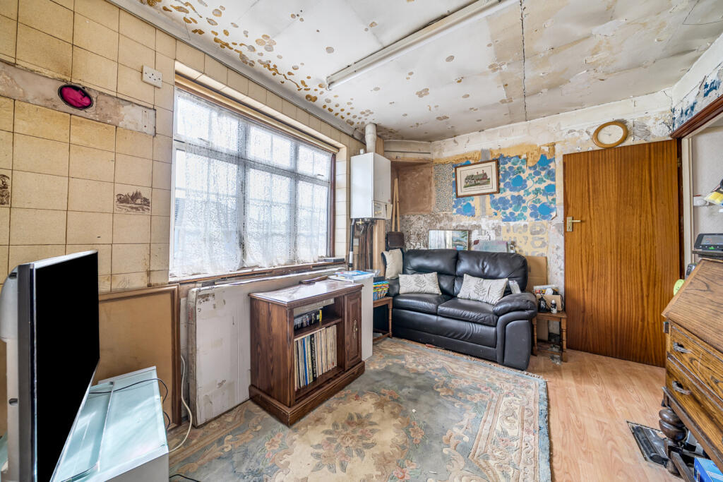 1349933-10-68c292...