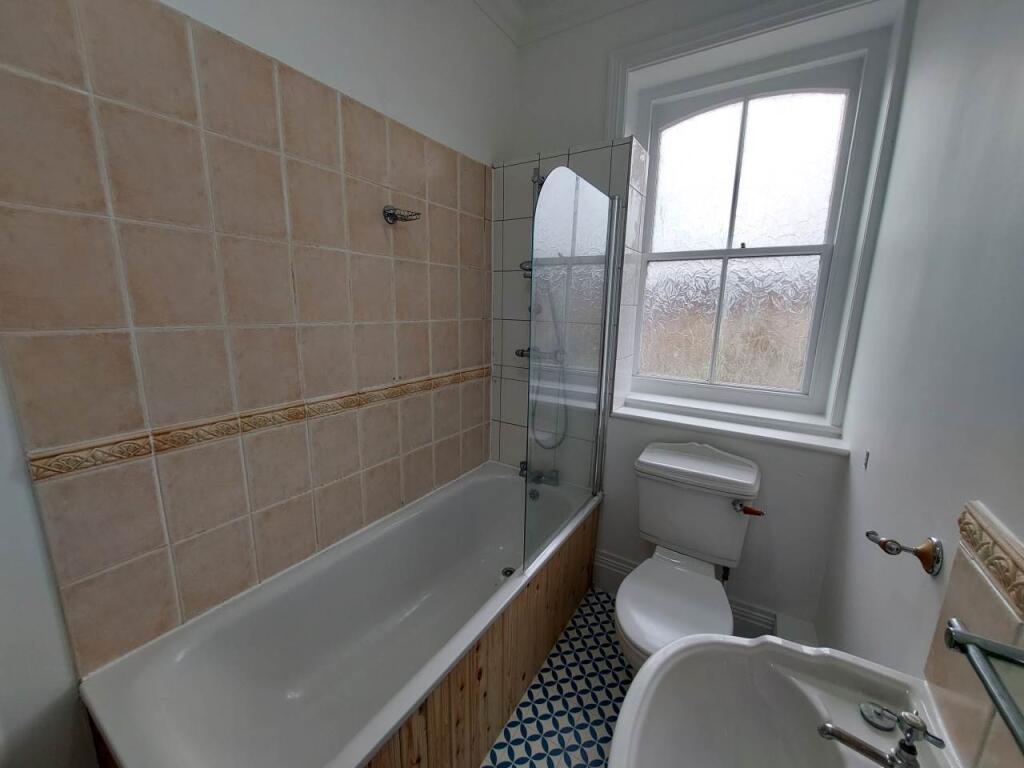 Bathroom2