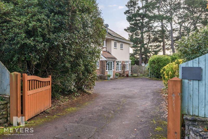 Driveway Entrance