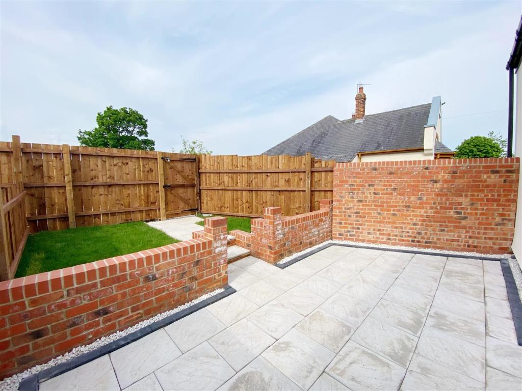 Garden 2.jpg