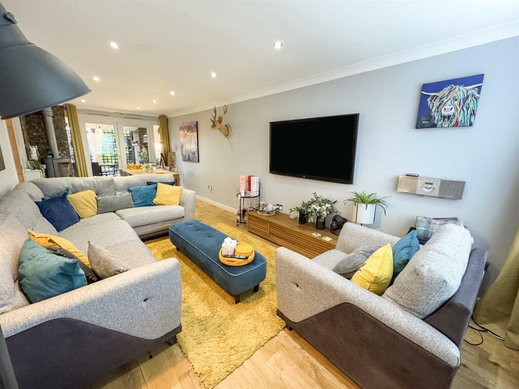 thumbnail_image0 (1).jpg