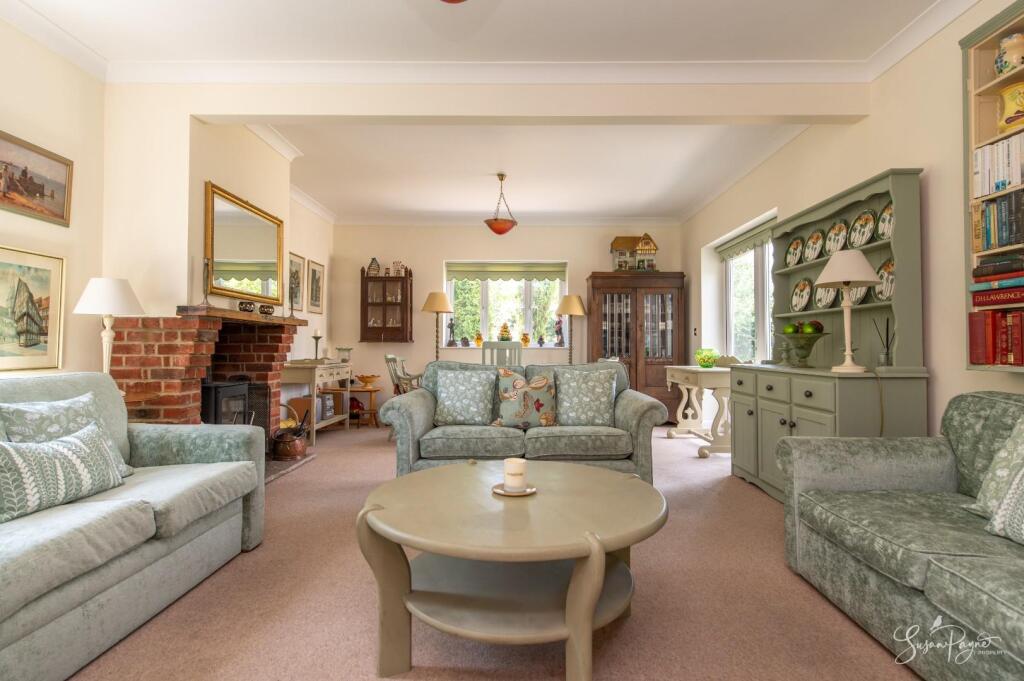 Living/Dining Room