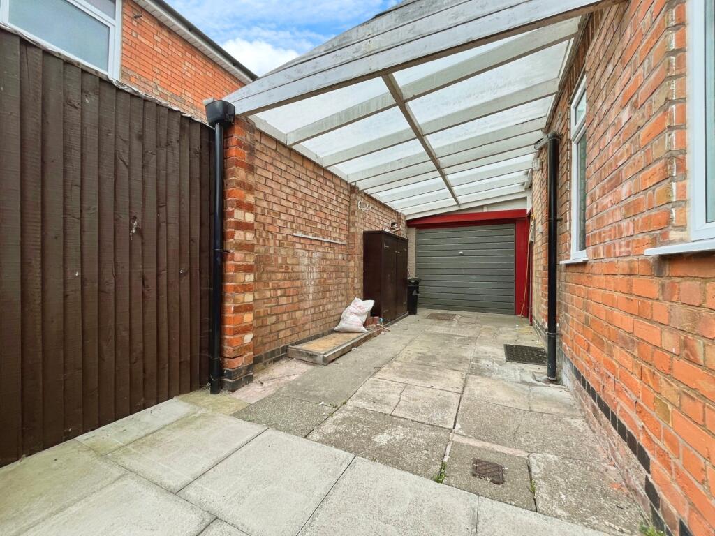 Driveway &amp; Garage