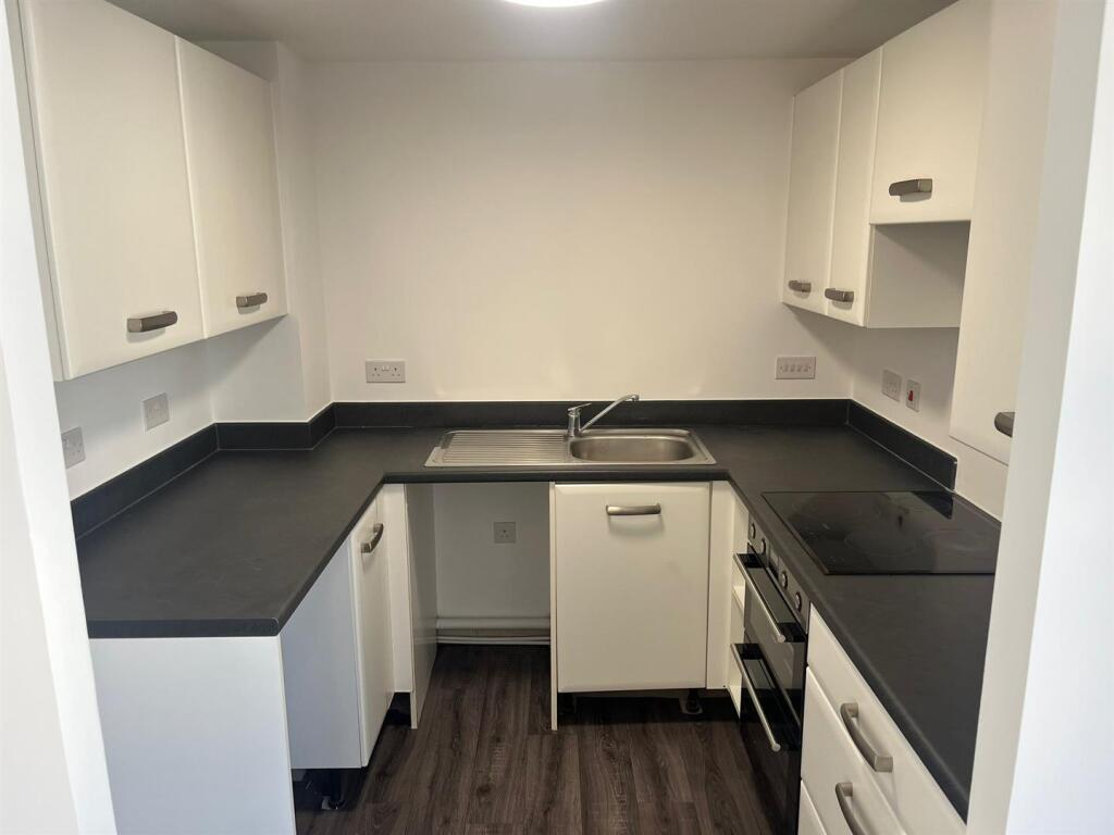 28 Littledale Kitchen