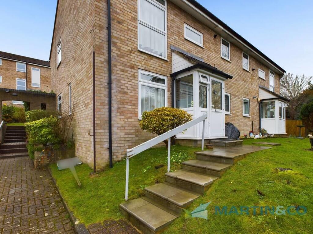 CAM02145G0-PR0046...