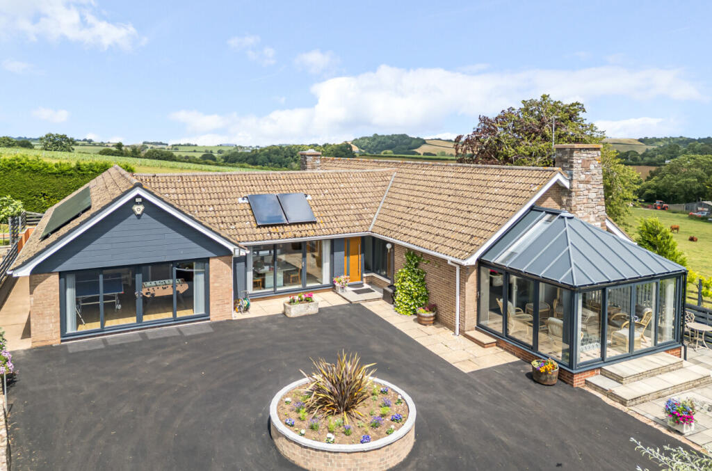 1315591-11-685e42...