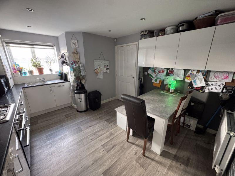 Kitchen/Breakfast Room Additional Image