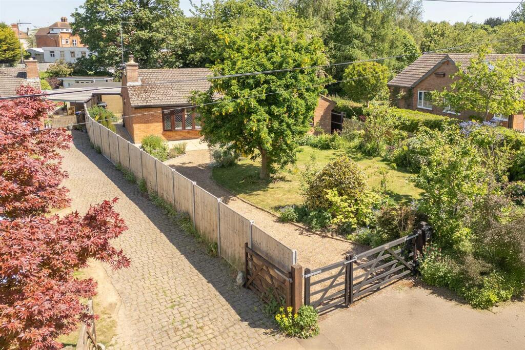 Newts End, 25 Pool Street