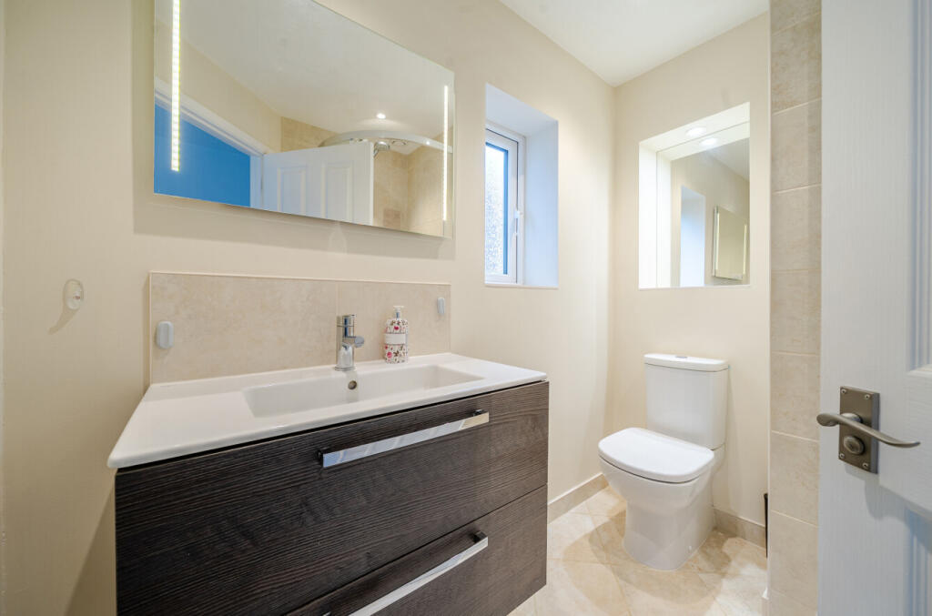 1359512-19-68daa6...