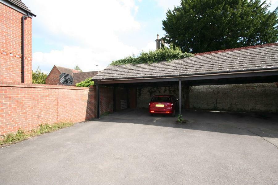 Carport.jpg