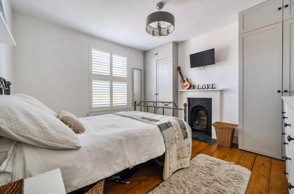 1318278-15-6863ef...