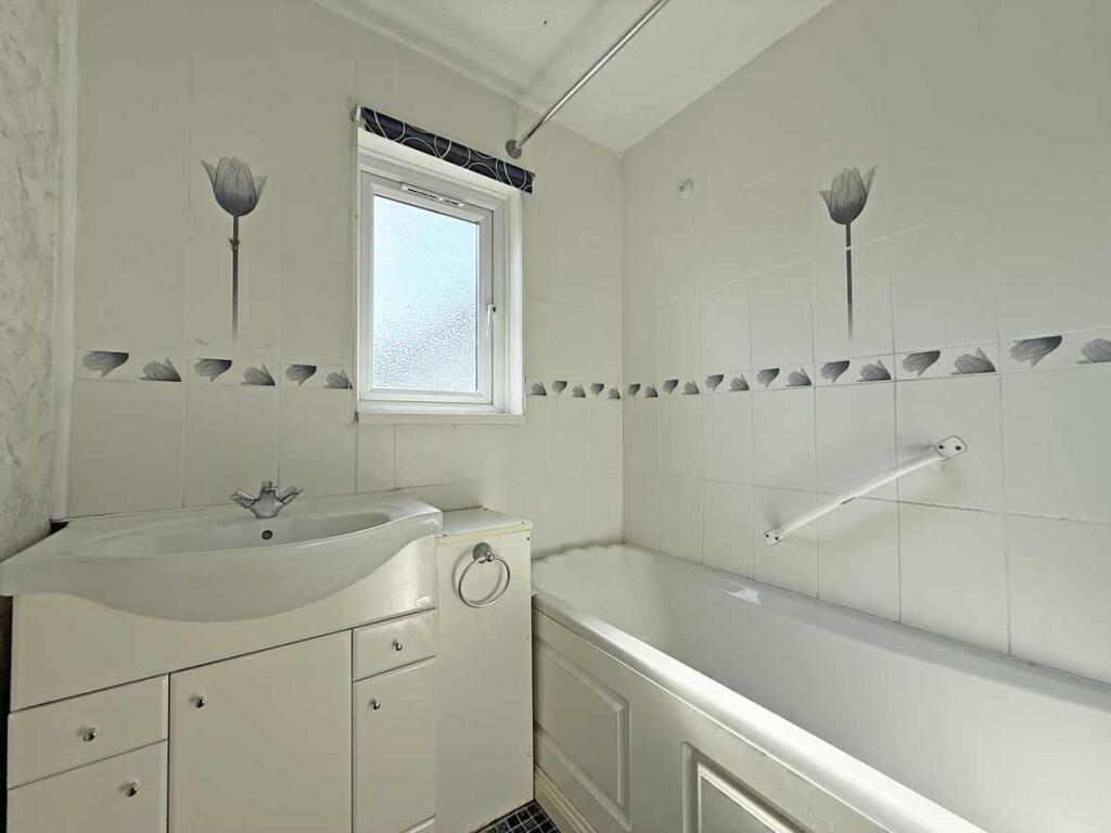 Granby Way 281 - Bathroom.jpg