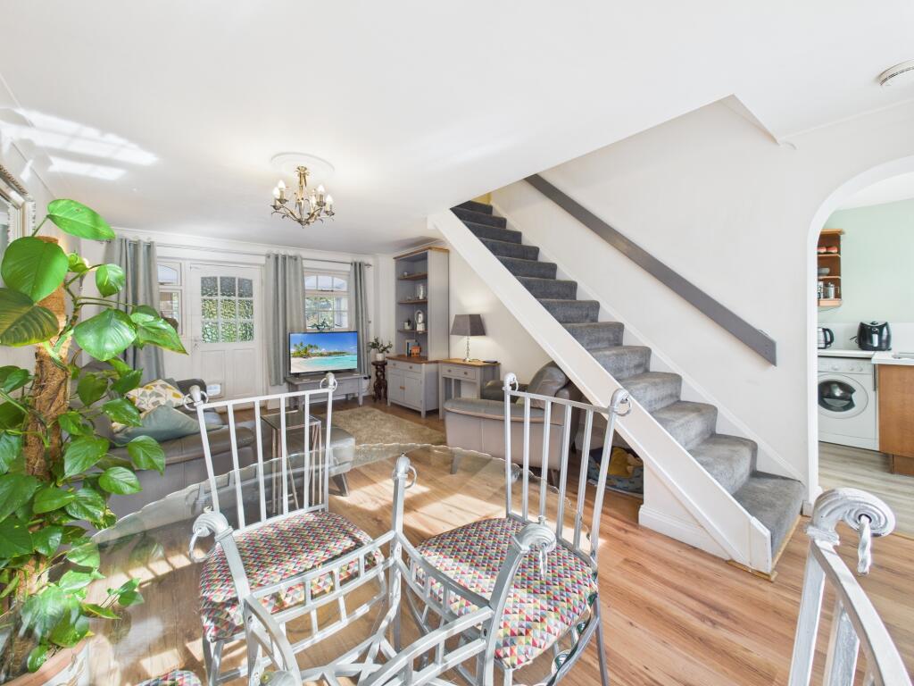 Living/Dining Room,