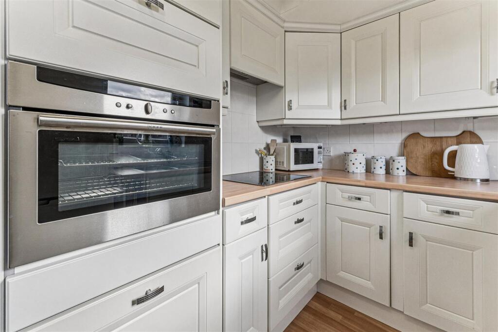 Homecross House, W4 - FOR SALE