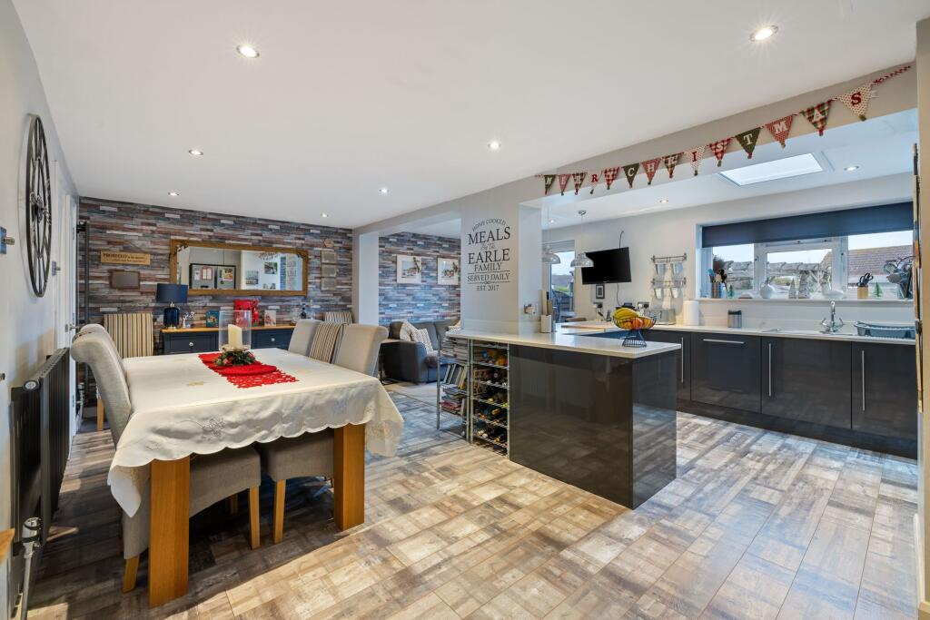 Kitchen/family room