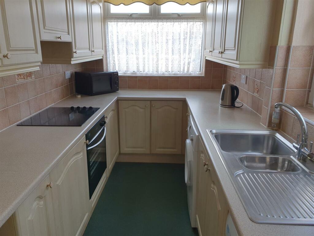EXTENDED KITCHEN