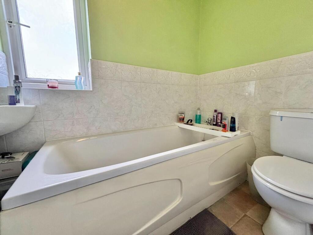 b887181e-d3bd-407b-a5ae-ce4ba0f574a3.jpg