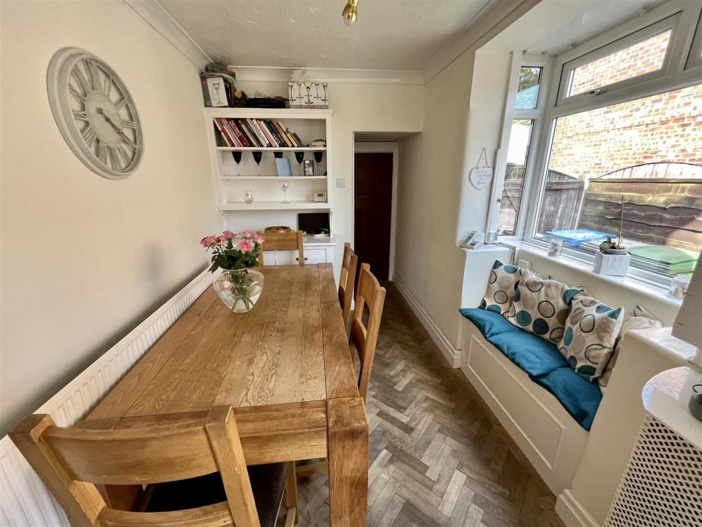 Breakfast Kitchen Aspect 3.jpg