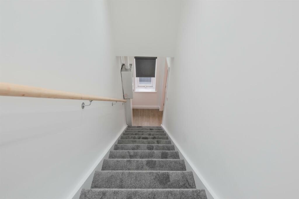 027-8 Curlinghaugh Crescent ML2 8JR.jpg