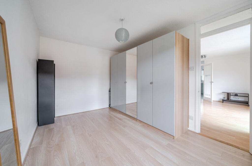 1310449-8-684fe75...