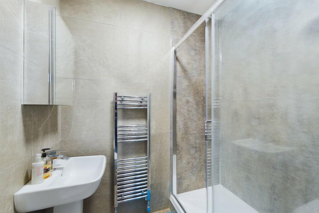 EnSuite Shower Ro...