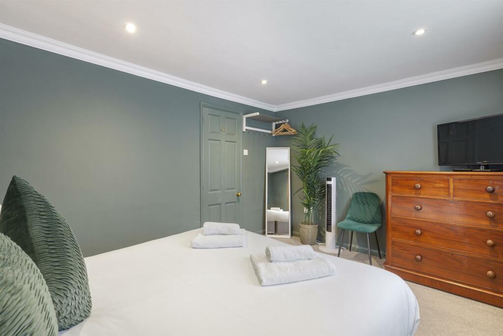 UpperGardnerStreet_WEB_15