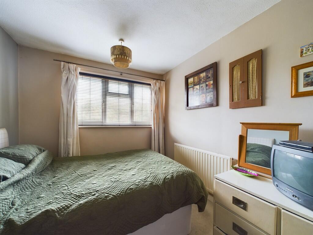 CAM02089G0-PR0392...