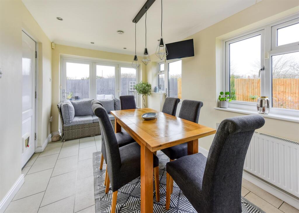 103 Six Ashes Road-kitchen3.jpg