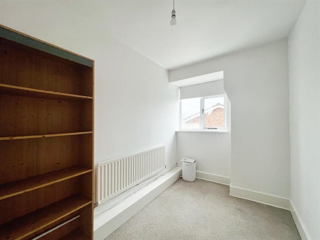 52d8e3c6-Dormer 207.jpeg