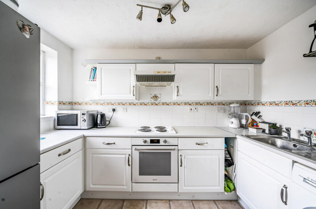 1346136-1-68b1c50...