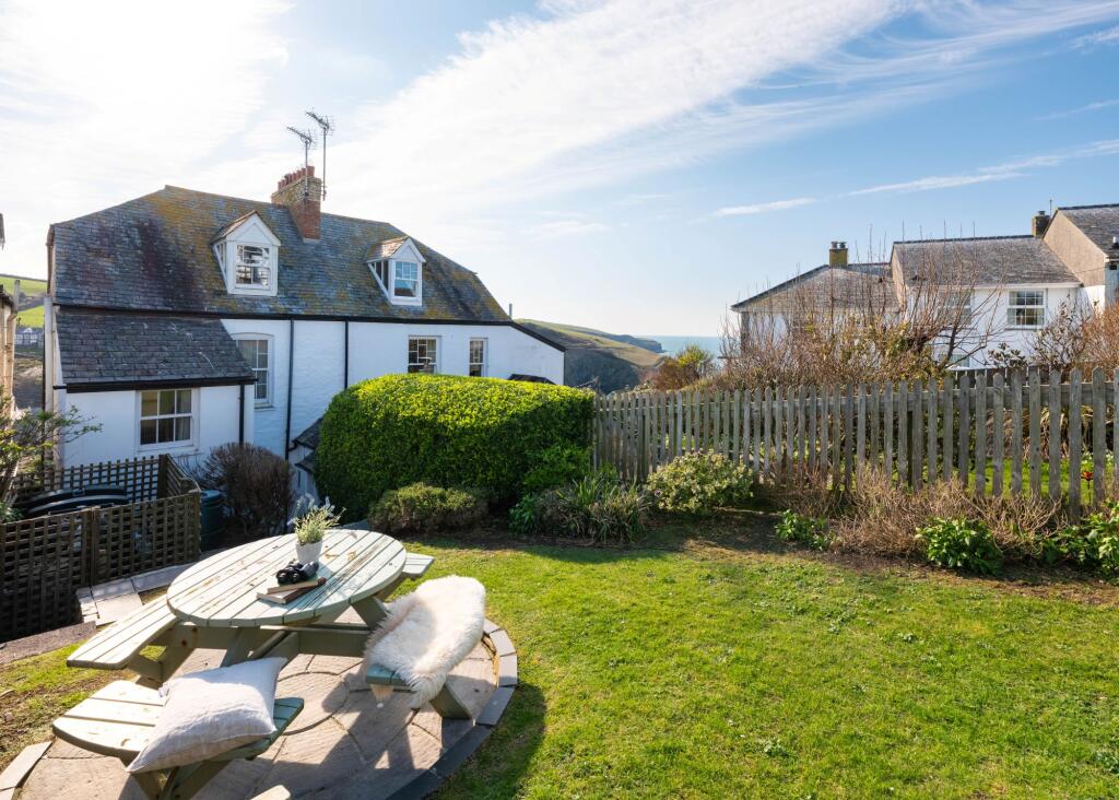 67f8de43ab3fc_Fore Street 75-6