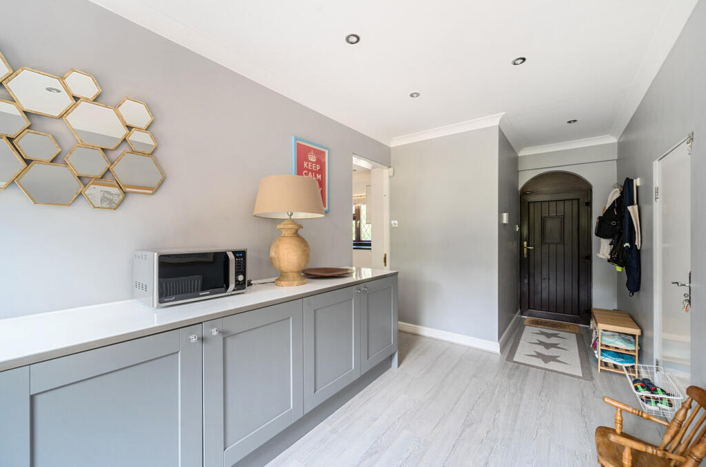 1324761-10-68750b...