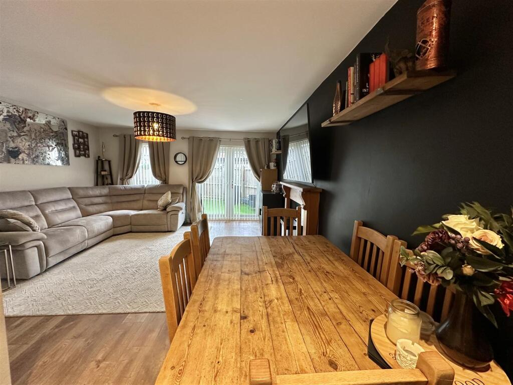 Bramleys Estate Agents - Leeds Old Road - Batley (