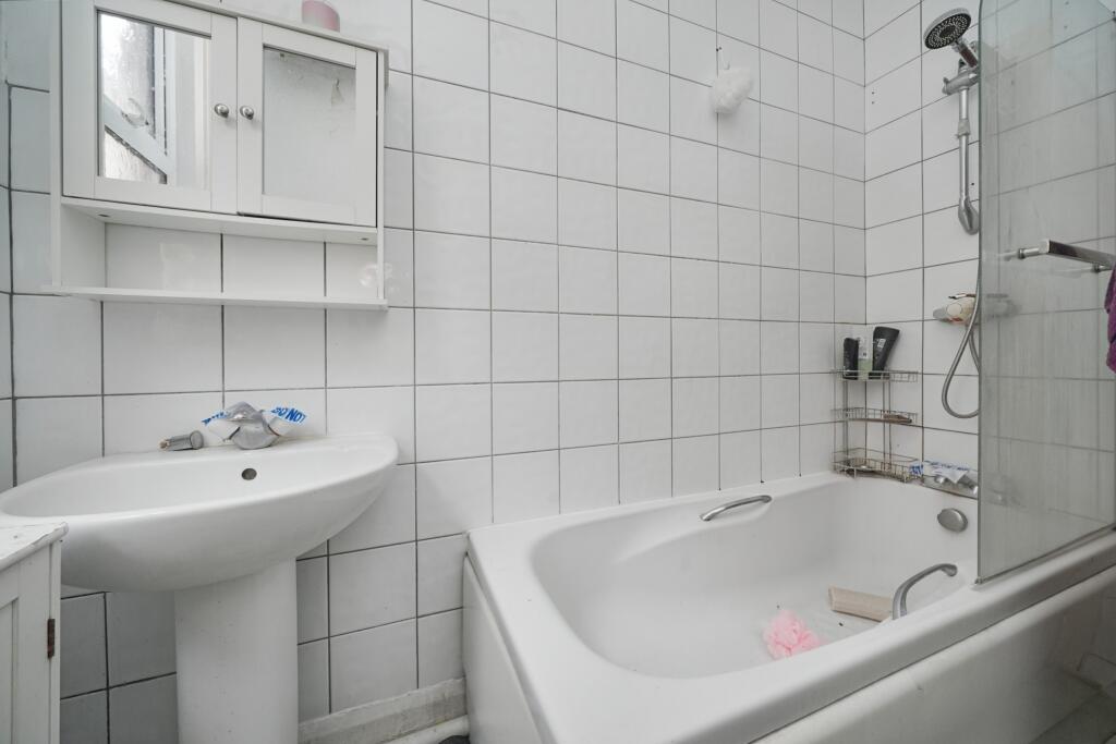 61 Middle Gordon Road, Camberley, Surrey GU15 2JA