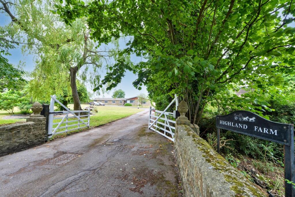 Highland Farm Bungalow.9.jpg