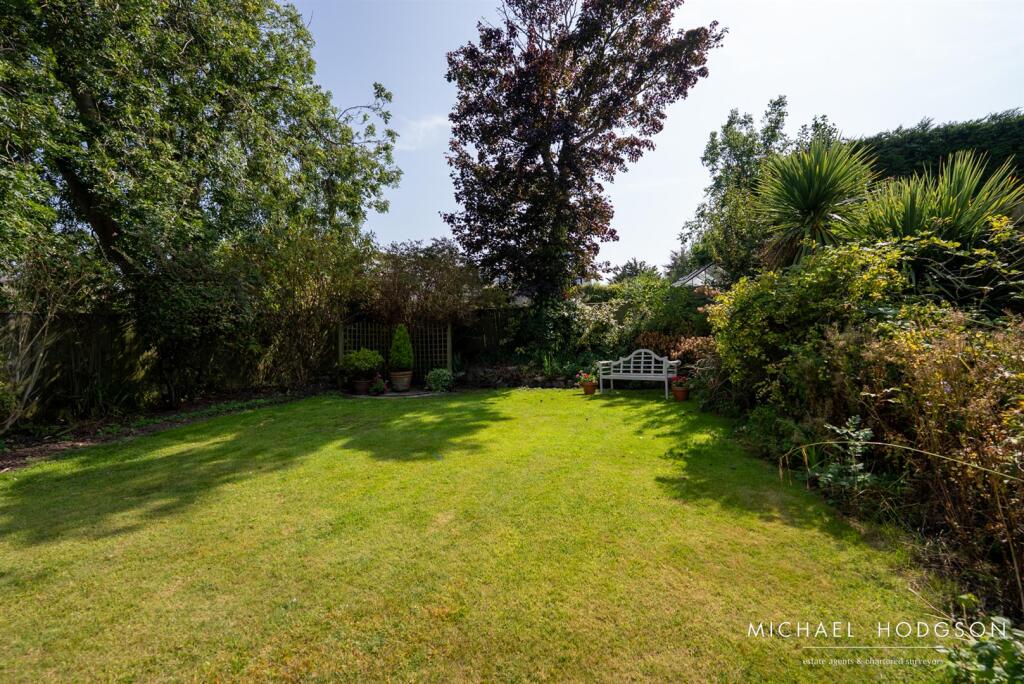 Queen Alexandra Road-47.jpg