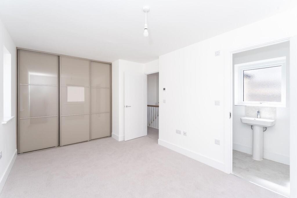 9 - bedroom 1.jpg