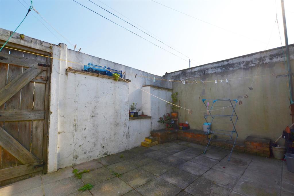 rear yard.jpg