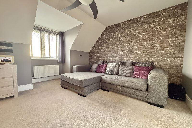 27' Master Bedroom Suite